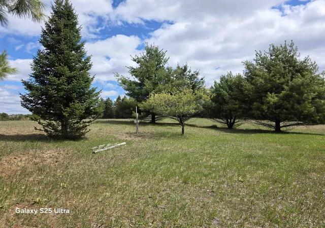 Homes for sale in Gladwin, MI | 4876 Westchester Dr, Gladwin, MI 48624 | MLS# 50206638