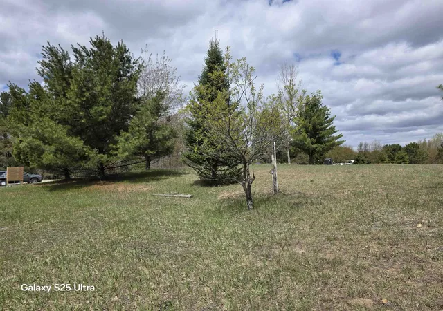 Homes for sale in Gladwin, MI | 4876 Westchester Dr, Gladwin, MI 48624 | MLS# 50206638