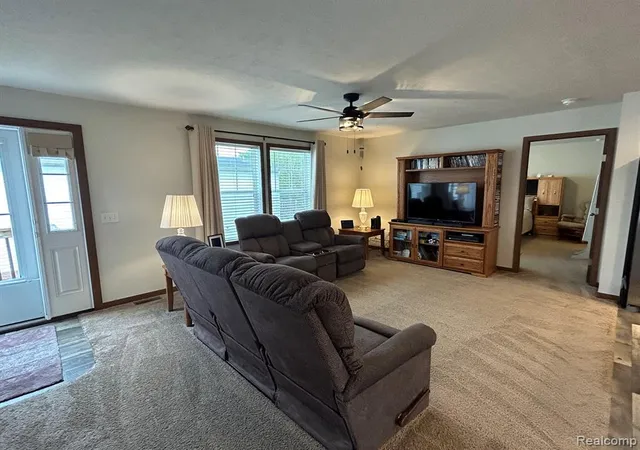 Homes for sale in Fenton, MI | 9680 Townsquare Blvd, Fenton, MI 48430 | MLS# 60991068