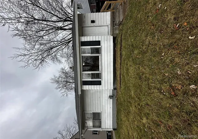 Homes for sale in Saginaw, MI | 1652 Stanley St, Saginaw, MI 48602 | MLS# 60398710