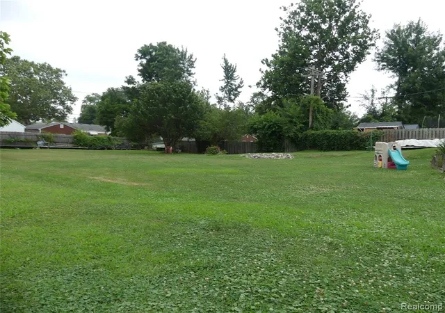 Photo 3 of Single family home for sale at 8335 Pardee Rd, Taylor, MI 48180 2747 | MLS# 61024160 | Listing updated on 2026-08-27