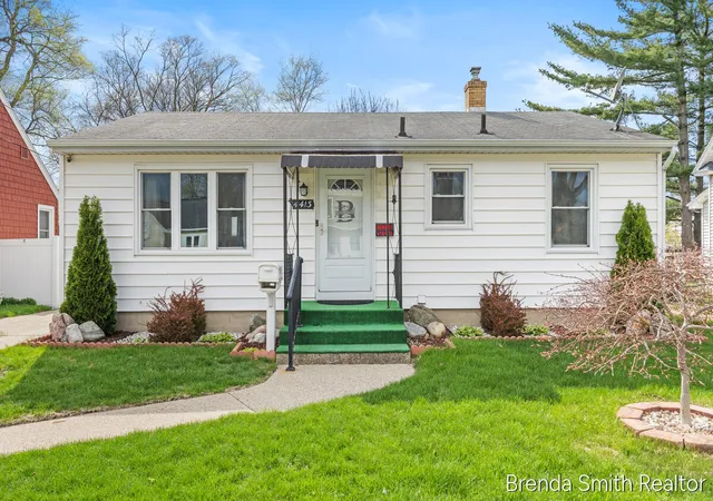 Photo 2 of Sale Pending at 4413 Rhodes Ave, Grand Rapids, MI 49548 | MLS# 70527078 | Listing updated on 2026-04-30