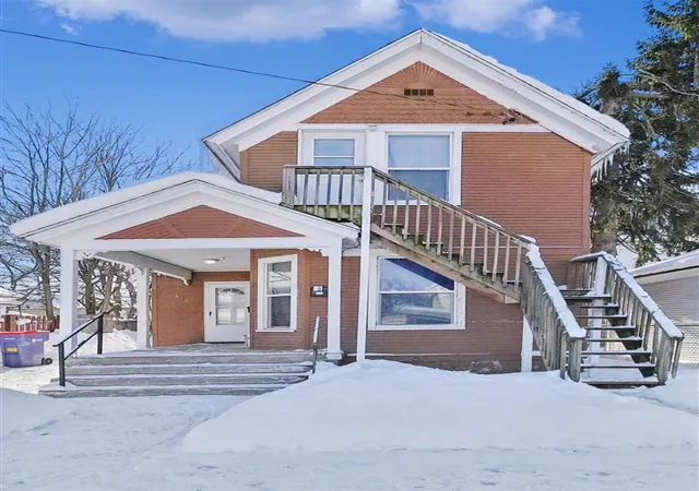 Homes for sale in Grand Rapids, MI | 816 6Th St, Grand Rapids, MI 49504 | MLS# 70533361