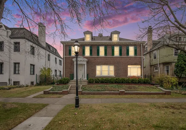 5th image of 1038 Parker St, Detroit, MI 48214 | MLS# 70506295