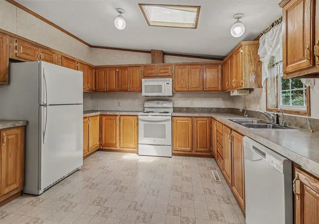Homes for sale in Ludington, MI | 3757 W Woodview Dr, Ludington, MI 49431 | MLS# 70539210