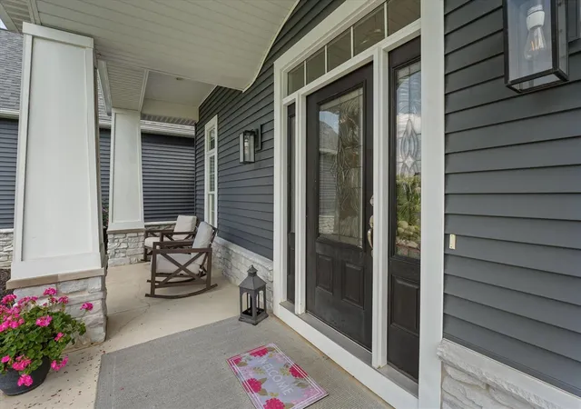 Photo 3 of Sale Pending at 71403 Kestrel Dr, Niles, MI 49120 | MLS# 70553673 | Listing updated on 2026-08-26