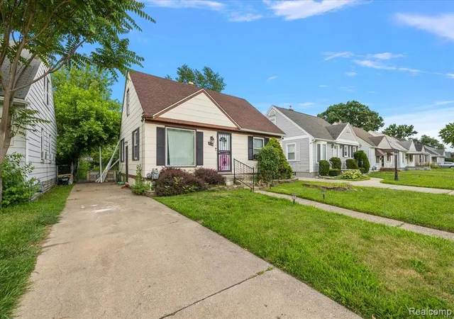 Photo 2 of Single family home for sale at 4230 University Pl, Detroit, MI 48224 3921 | MLS# 61005802 | Listing updated on 2026-09-09