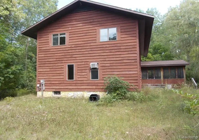 Single family home for sale at 2125 W Sanilac, Caro, MI 48723 9543 | MLS# 61025030