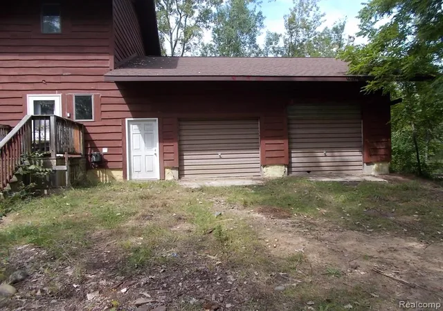 Photo 2 of Single family home for sale at 2125 W Sanilac, Caro, MI 48723 9543 | MLS# 61025030 | Listing updated on 2026-08-28