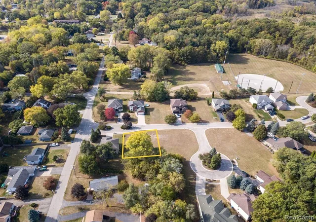 Photo 3 of Land for sale at 256 Madeleine Ln, Waterford, MI 48328 | MLS# 60945459 | Listing updated on 2026-04-10