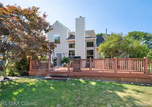 Photo 24 of Sale Pending at 818 Yorick Path #11, Wixom, MI 48393 | MLS# 61018101 | Listing updated on 2026-08-11
