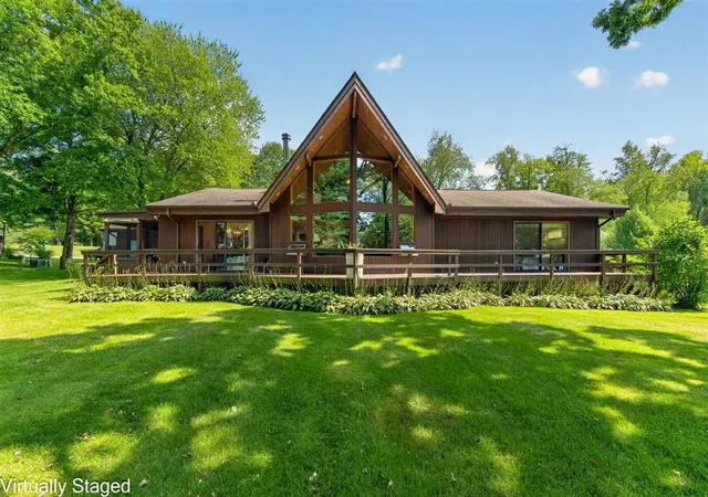 Photo 1 of Sale Pending at 29116 Cedarama Dr, Marcellus, MI 49067 | MLS# 70555580 | Listing updated on 2026-09-08