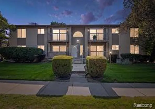 Homes for sale in Royal Oak, MI | 3551 W 14 Mile Road, Royal Oak, MI 48073 | Houzeo