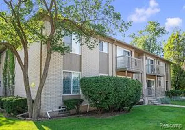 Homes for sale in Royal Oak, MI | 3551 W 14 Mile Rd #2, Royal Oak, MI 48073 | MLS# 61009105