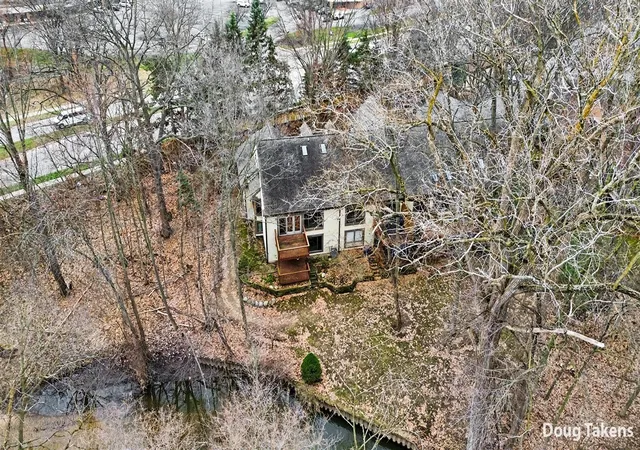 3rd image of 4386 Ridge Ln, Wyoming, MI 49519 | MLS# 70522863