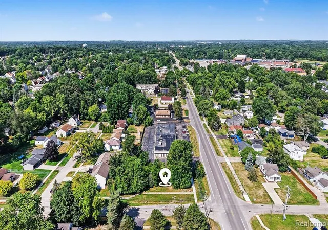 1st image of 2703 Pontiac Lake Rd, Waterford, MI 48328 | MLS# 61019076