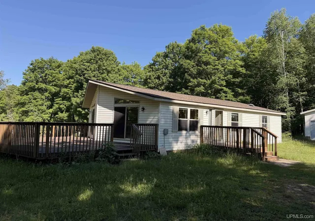 Homes for sale in Shingleton, MI | E12374 Olsen Rd, Shingleton, MI 49884 | MLS# 50212345