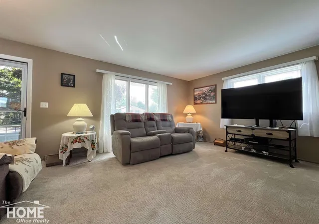 Homes for sale in Owosso, MI | 809 Moore St, Owosso, MI 48867 | MLS# 50212354