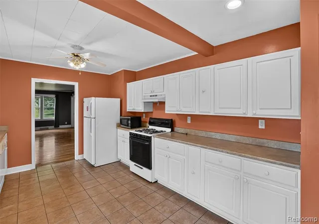 Homes for sale in Bridgeport, MI | 4322 Baker Rd, Bridgeport, MI 48722 | MLS# 61007458