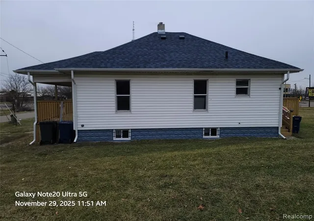 Homes for sale in Flint, MI | 630 E Dartmouth St, Flint, MI 48505 | MLS# 60972777