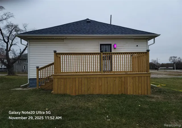 Homes for sale in Flint, MI | 630 E Dartmouth St, Flint, MI 48505 | MLS# 60972777