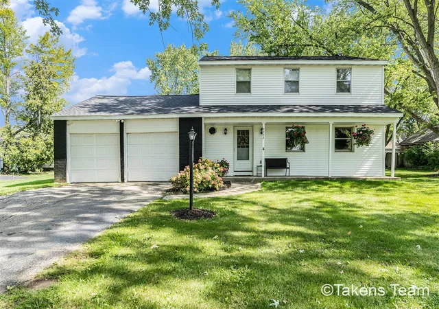 Homes for sale in Grand Rapids, MI | 4223 Burton St, Grand Rapids, MI 49546 | MLS# 70518393