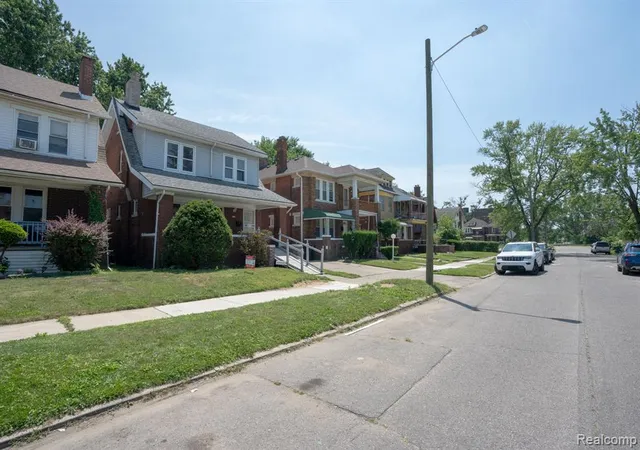 Homes for sale in Detroit, MI | 4039 Gladstone St, Detroit, MI 48204 | MLS# 61010799