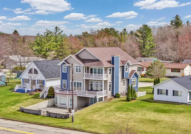 1st image of 2121 Sunnyside Dr, Cadillac, MI 49601 | MLS# 70528989