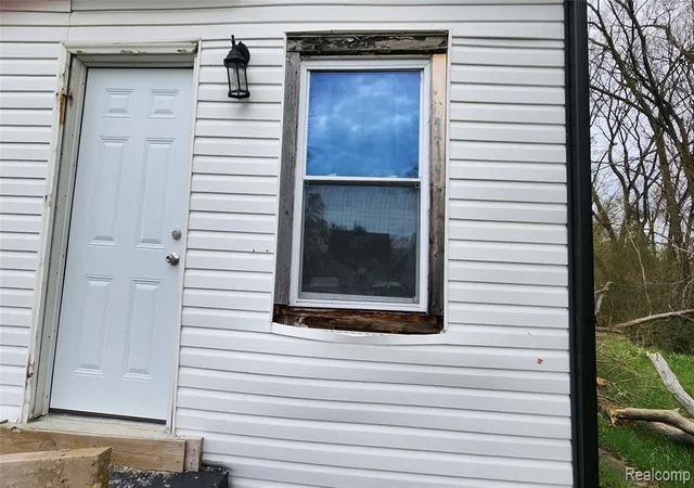 3rd image of 11741 Whithorn St, Detroit, MI 48205 3744 | MLS# 60986737
