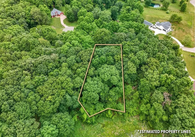 5th image of 6117 Sweet Clover Hills Dr, Jonesville, MI 49250 | MLS# 70542530