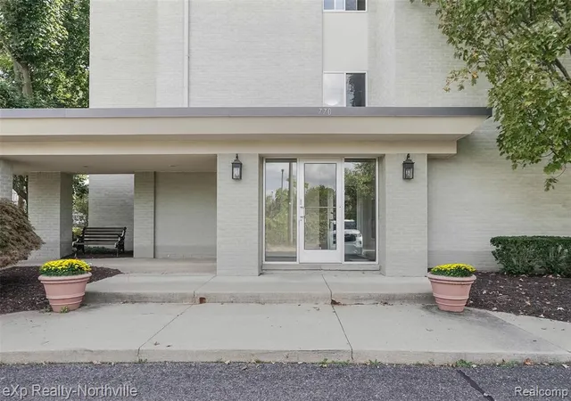 Photo 3 of Condo for sale at 770 Deer St #204, Plymouth, MI 48170 1729 | MLS# 61025541 | Listing updated on 2026-09-02