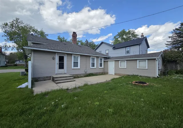 Homes for sale in Clinton, MI | 215 Brown St, Clinton, MI 49236 | MLS# 70530855