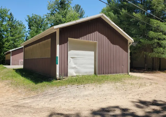 34th image of 2341 Lake View Ave, Traverse City, MI 49696 | MLS# 80070476