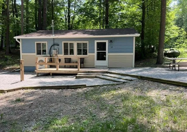 4th image of 2341 Lake View Ave, Traverse City, MI 49696 | MLS# 80070476