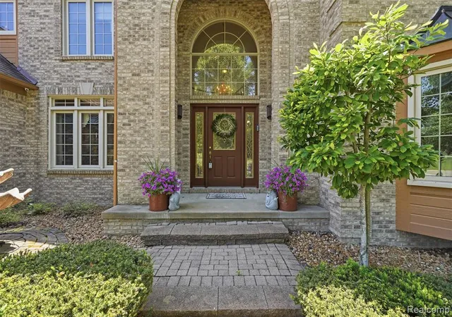 Photo 5 of Single family home for sale at 2935 Ivy Hl Dr, Commerce Township, MI 48382 | MLS# 61001966 | Listing updated on 2026-08-31