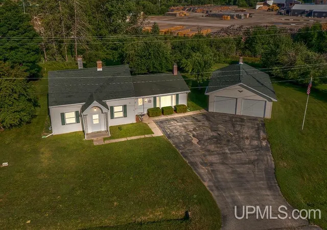Photo 3 of Single family home for sale at 217 Us 41 Hwy, Carney, MI 49812 | MLS# 50215531 | Listing updated on 2026-08-19
