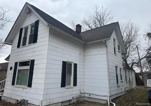 Homes for sale in Mount Clemens, MI | 17 Stapleton St, Mount Clemens, MI 48043 | MLS# 60978800
