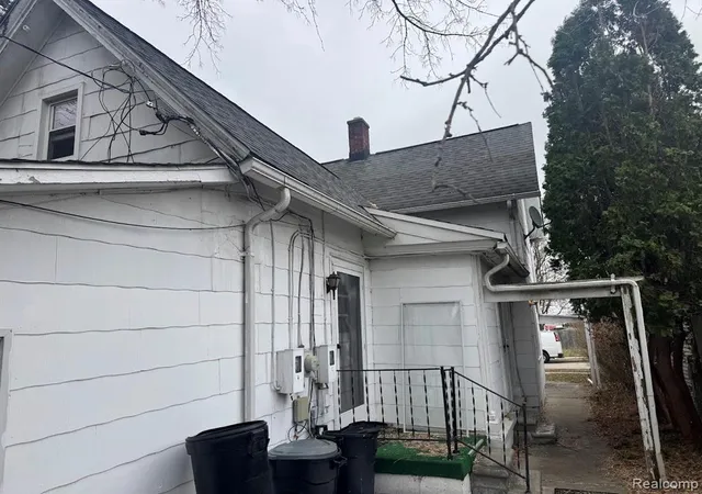 Homes for sale in Mount Clemens, MI | 17 Stapleton St, Mount Clemens, MI 48043 | MLS# 60978800