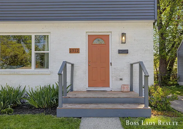 Photo 3 of Sale Pending at 1512 Rossman Ave, Grand Rapids, MI 49507 | MLS# 70542414 | Listing updated on 2026-07-06