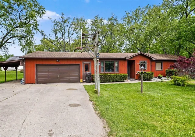 Homes for sale in Watervliet, MI | 8223 Forest Beach Rd, Watervliet, MI 49098 | MLS# 70534213