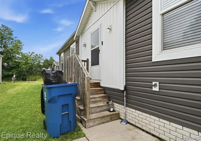 Homes for sale in Davisburg, MI | 17107 Detroiter, Davisburg, MI 48350 | MLS# 61003786