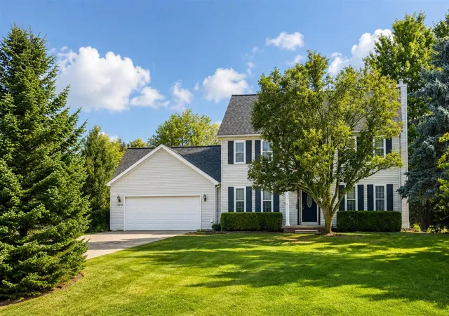 1st image of 6884 Ralaric Dr, Dexter, MI 48130 | MLS# 70551593