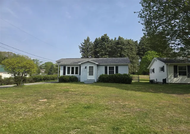 Homes for sale in Ludington, MI | 817 E Melendy St, Ludington, MI 49431 | MLS# 70534336