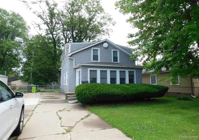 Homes for sale in Clinton Township, MI | 165 Avery St, Clinton Township, MI 48036 | MLS# 61006779