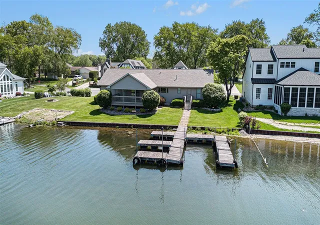Homes for sale in Cassopolis, MI | 62546 Diamond View Dr, Cassopolis, MI 49031 | MLS# 70541116
