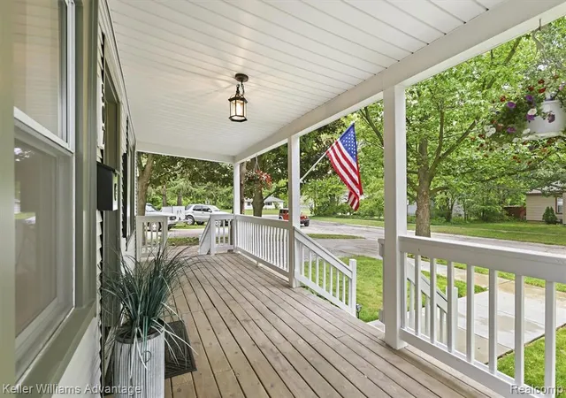 3rd image of 507 North St, Holly, MI 48442 | MLS# 61006126