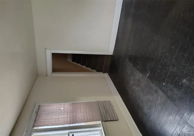 Photo 2 of Sale Pending at 1216 Minnesota Ave, Flint, MI 48506 | MLS# 60960822 | Listing updated on 2026-07-07
