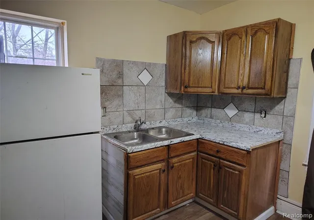 Photo 3 of Sale Pending at 1216 Minnesota Ave, Flint, MI 48506 | MLS# 60960822 | Listing updated on 2026-07-07