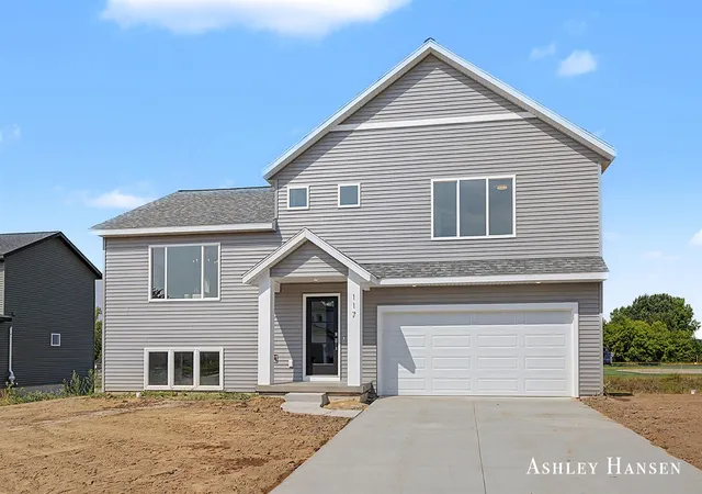 Photo 1 of Single family home for sale at 117 Chase, Kent City, MI 49330 | MLS# 70550886 | Listing updated on 2026-08-12