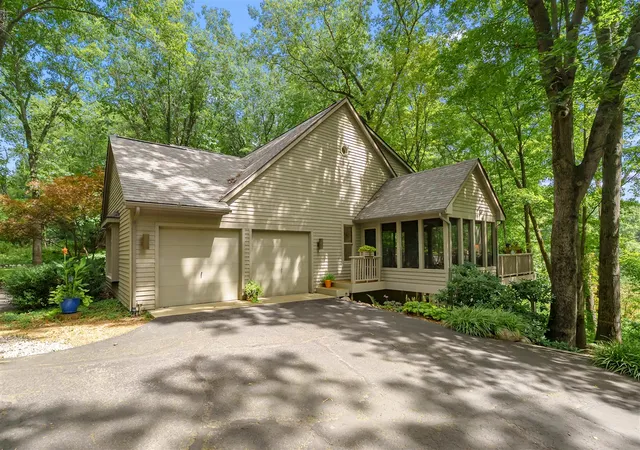 Photo 2 of Single family home for sale at 8575 S 2nd St, Mattawan, MI 49071 | MLS# 70555166 | Listing updated on 2026-09-06